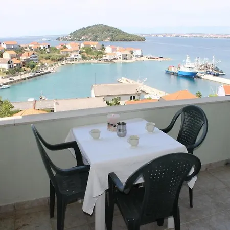 Appartamento In With Sea View, Balcony, Air Conditioning, Wi-fi *