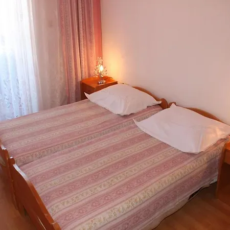 In With Sea View, Balcony, Air Conditioning, Wi-fi *