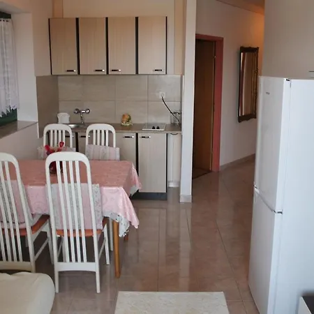 In With Sea View, Balcony, Air Conditioning, Wi-fi Appartamento *