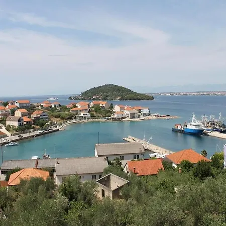 Appartamento In With Sea View, Balcony, Air Conditioning, Wi-fi *