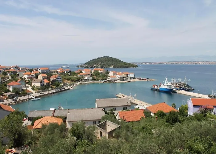 Apartman In With Sea View, Balcony, Air Conditioning, Wi-fi *