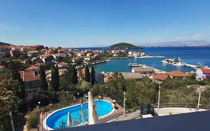In With Sea View, Balcony, Air Conditioning, Wi-fi Apartman *